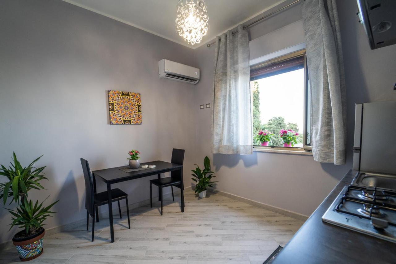 Tyche Apartaments & Rooms Taormina Exterior photo